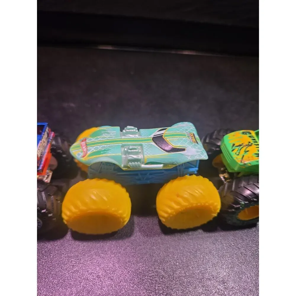 Lot Of 5 Monster Jam Monster Truck Hotwheels Die Cast 1:64 Scale Tiger, Bigfoot